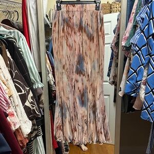 Elegant Pleated Maxi Skirt - Multicolor